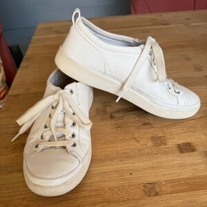 Vionic Winny White  Sneakers Women's 8.5
